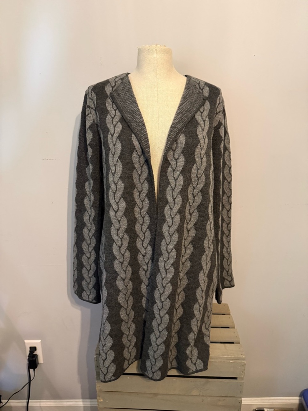 Notations Gray Cable Open-Front Cardigan
